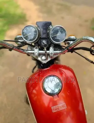 Honda CM Custom 2011