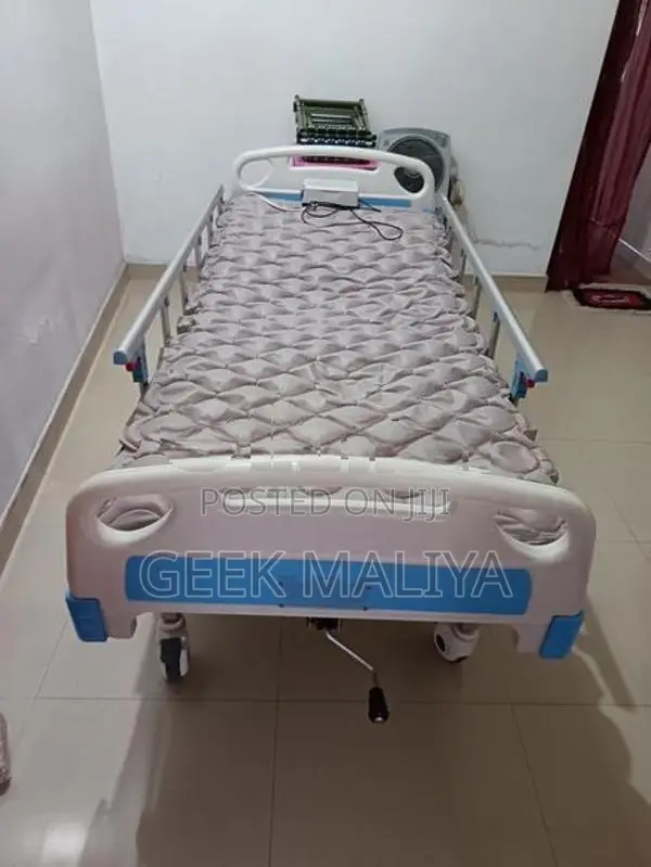 ​Manual ICU Elder’s Bed with Air Regular Mattress