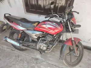 Bajaj Platina 125 2012
