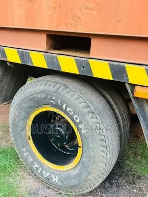 Ashok Leyland Container Truck