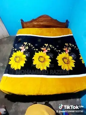 Comfortable Soft Blankets 80in × 90 In