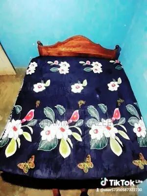 Comfortable Soft Blankets 80in × 90 In