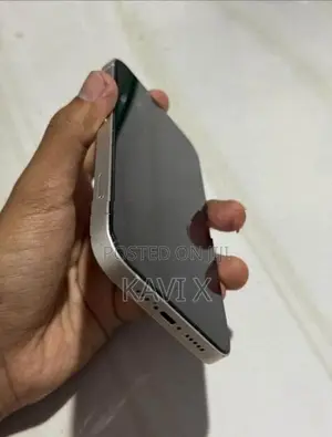 Apple iPhone 13 (Used)