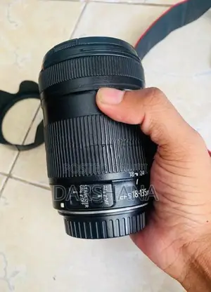 Canon EOS 70D DSLR