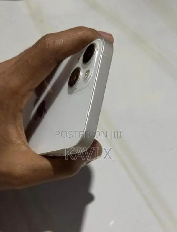 Apple iPhone 13 (Used)
