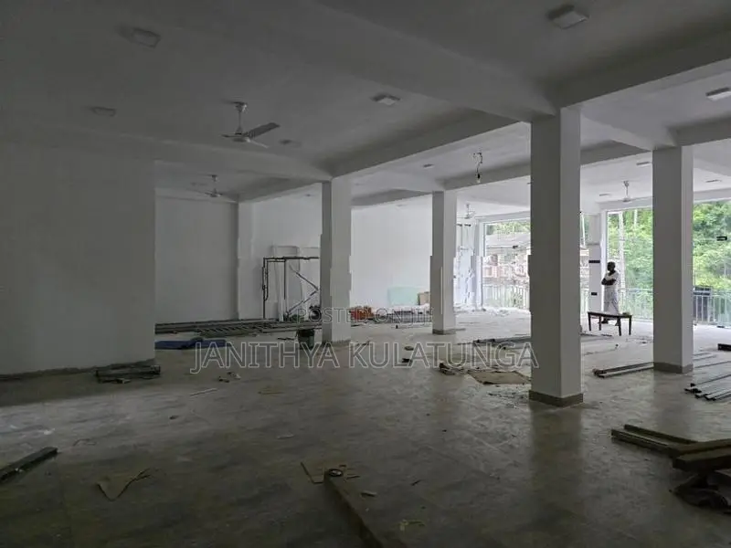 Commercial Building for Rent Matale