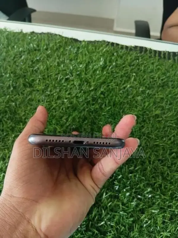 Apple iPhone 11 (Used)