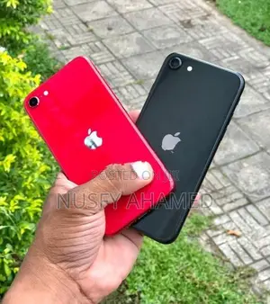 Apple iPhone SE 2 (Used)