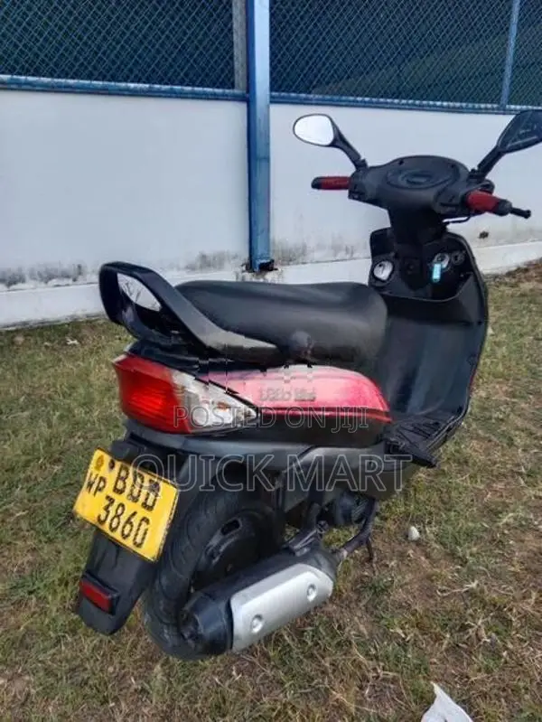 Mahindra Uzo 125 2017