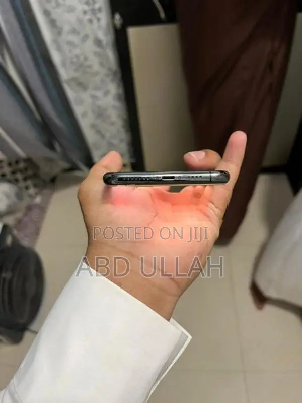 Apple iPhone XS Max (Used)