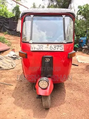 Bajaj RE 2005