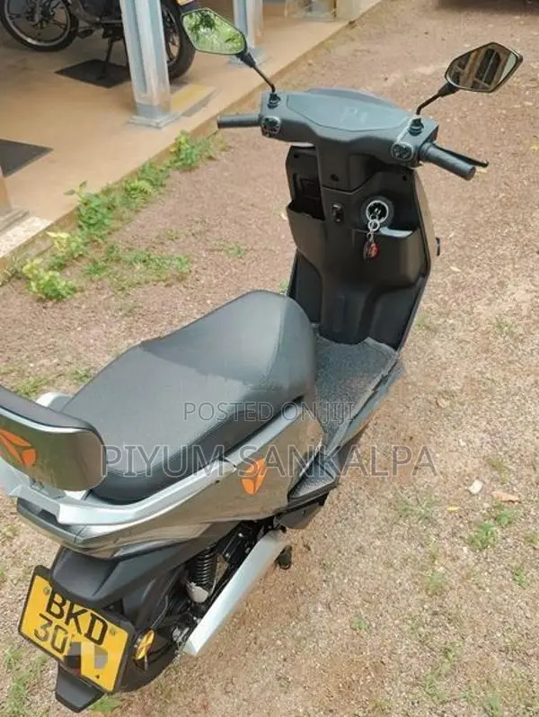 Yadea T5 2025