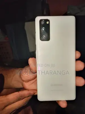 Samsung Galaxy S20FE (Used)