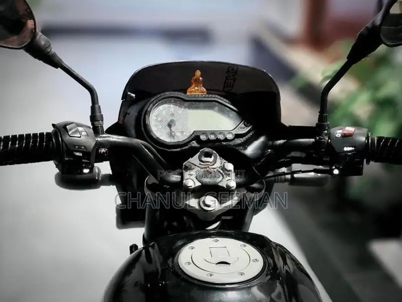 Bajaj Pulsar 180 2007