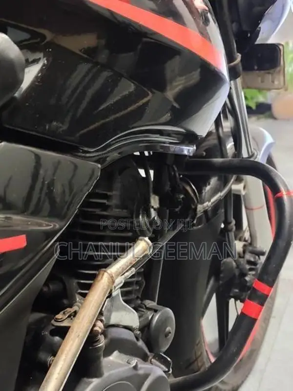 Bajaj Pulsar 180 2007