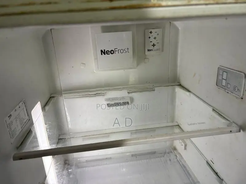 BEKO 250L Smart Inverter Refrigerator