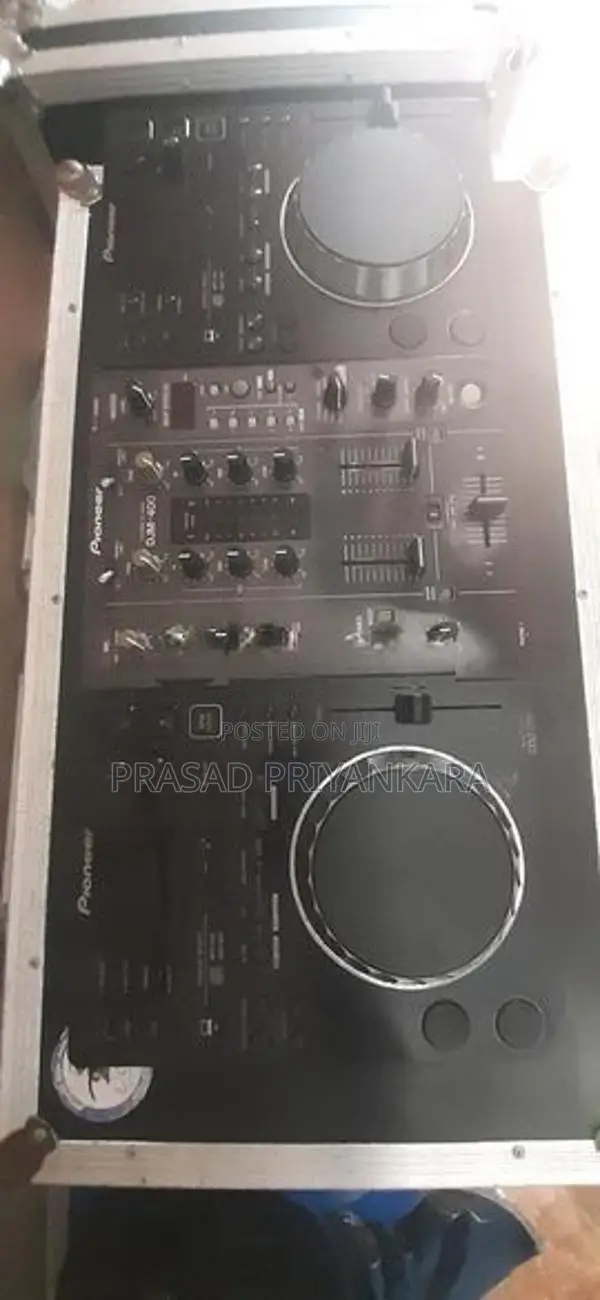 DJ Console