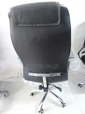 (IMPANA) Brand new OFFICE HIGH BACK DIRECTOR CHAIR- Adjustable