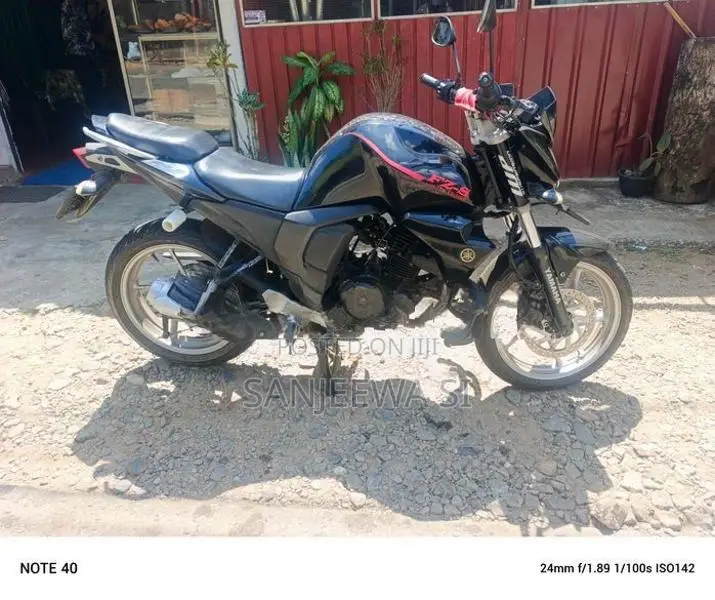 Yamaha FZs V2 2016