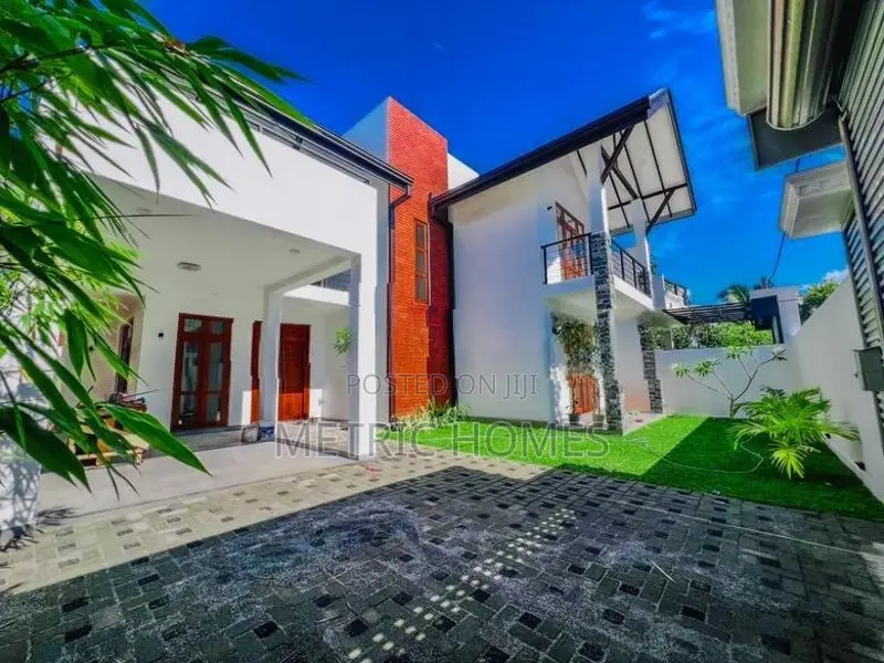 Brand New Super Luxury Elegant Look House for Sale Negombo