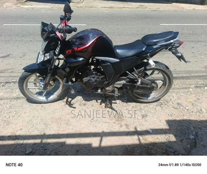 Yamaha FZs V2 2016