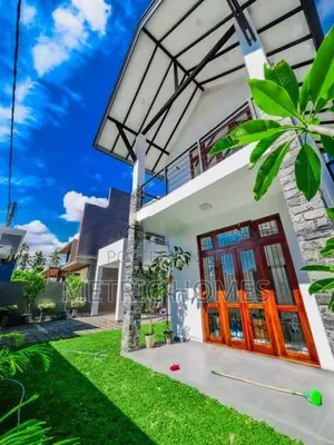 Brand New Super Luxury Elegant Look House for Sale Negombo