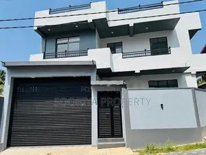 ගඩොලින් තැනූ අතිනවීන දෙමහල් අලුත්ම නිවසක් විකිණීමට - Piliyandala