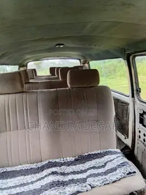 Nissan Vanette 1986