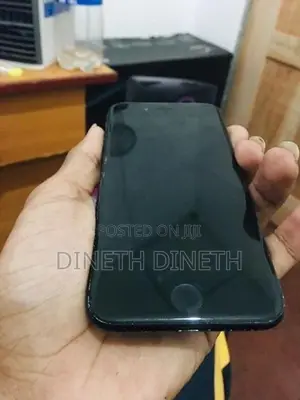 Apple iPhone 7 32GB (Used)