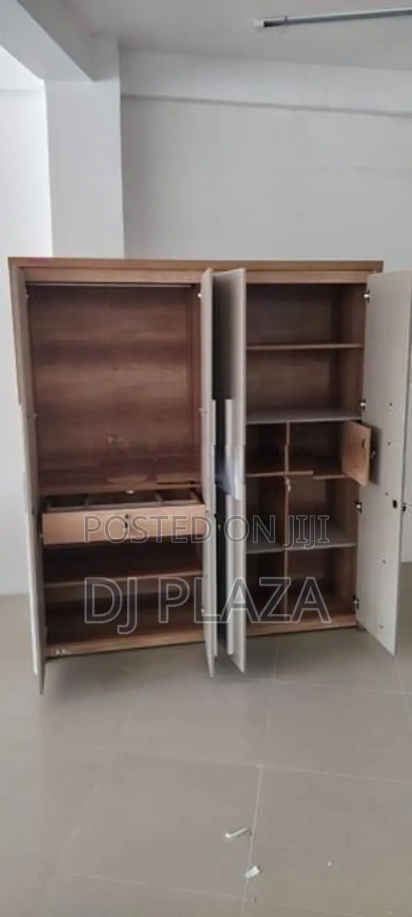 Piyestra Wardrobe