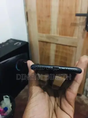 Apple iPhone 7 32GB (Used)