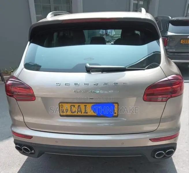 Porsche Cayenne 2015