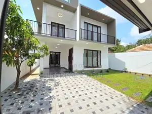 Newly Build Luxury Three Storey House for Sale Makumbura