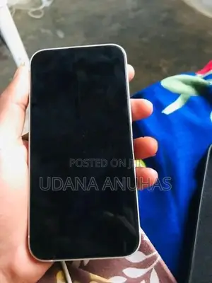 Apple iPhone 13 (Used)