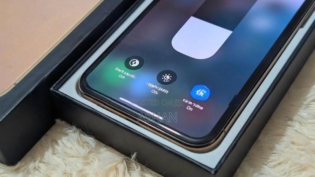 Apple iPhone 11 Pro 256GB (Used)