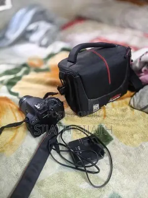 Canon EOS 700d DSLR Camera