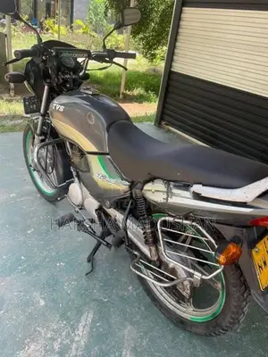 TVS Star Sport 100 2006