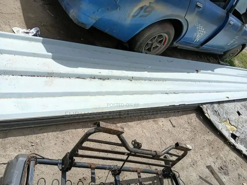 Vehicle Hut