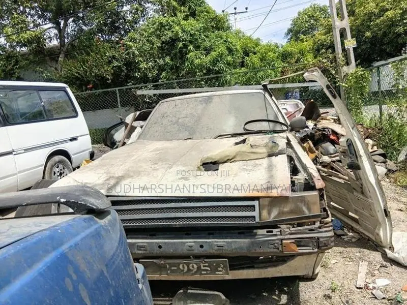 Vehicle Hut