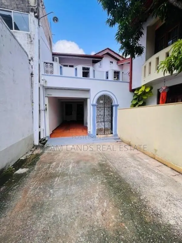 Nugegoda 2story House For sale