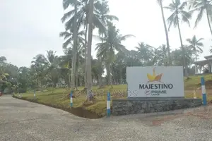 මොරටුව නගර සීමාවෙන් වටිනා ඉඩමක්