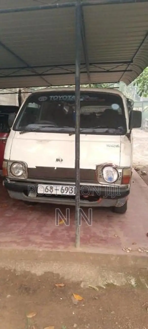 Toyota LH30 1978