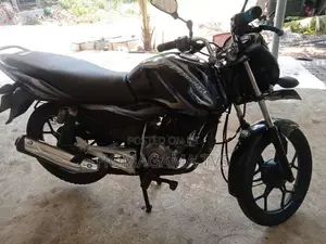 Bajaj Discover 2015