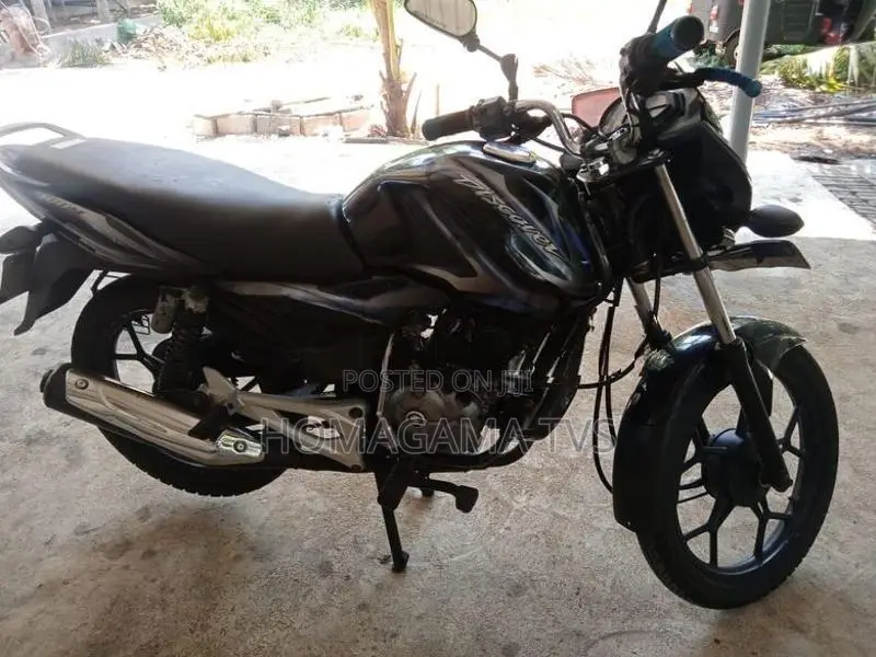 Bajaj Discover 2015