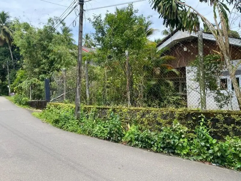 Land with House - Galle