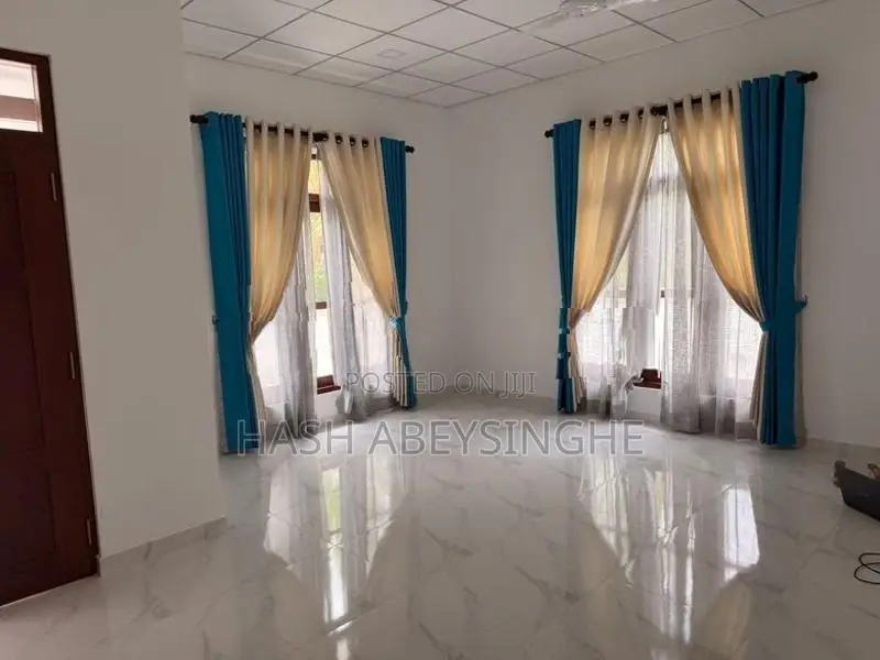 Brand New House for Rent Homagama