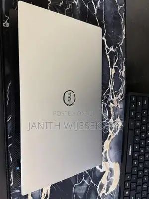 Dell XPS 13 Laptop