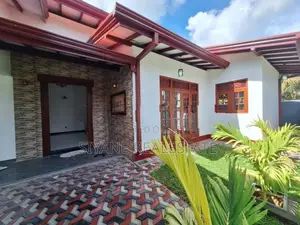 Kesbewa Super Location House for Sale