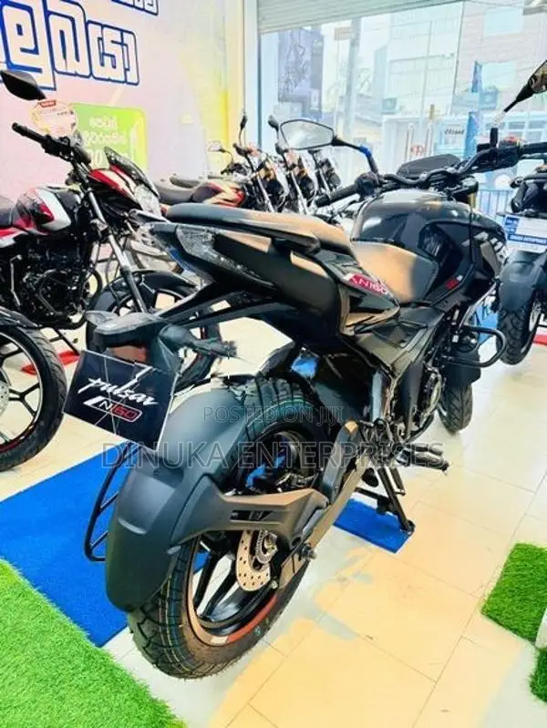 Bajaj Pulsar N160 Premium 2026