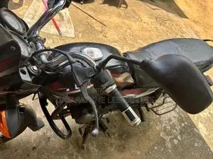 Bajaj Platina 125 2010